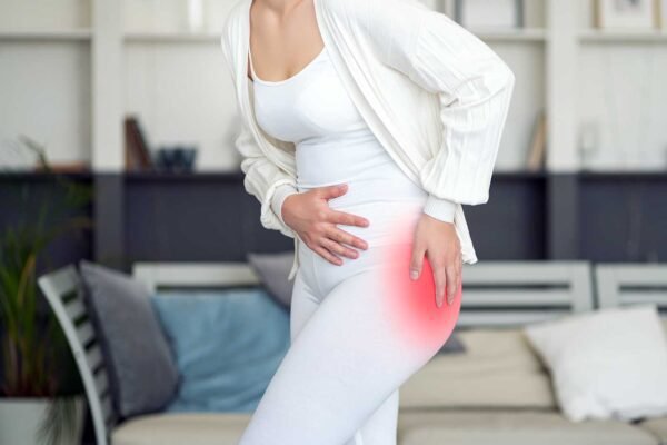 mulher com bursite trocanteriana no quadril